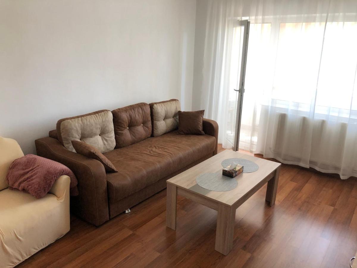 Apartament Targoviste In Regim Hotelier Cu 2 Camere Экстерьер фото