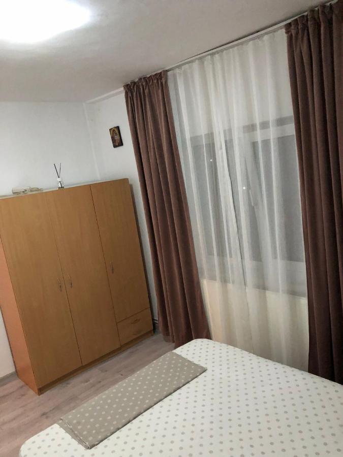 Apartament Targoviste In Regim Hotelier Cu 2 Camere Экстерьер фото