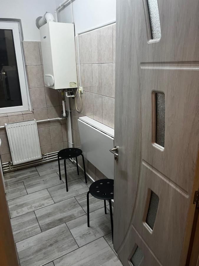 Apartament Targoviste In Regim Hotelier Cu 2 Camere Экстерьер фото